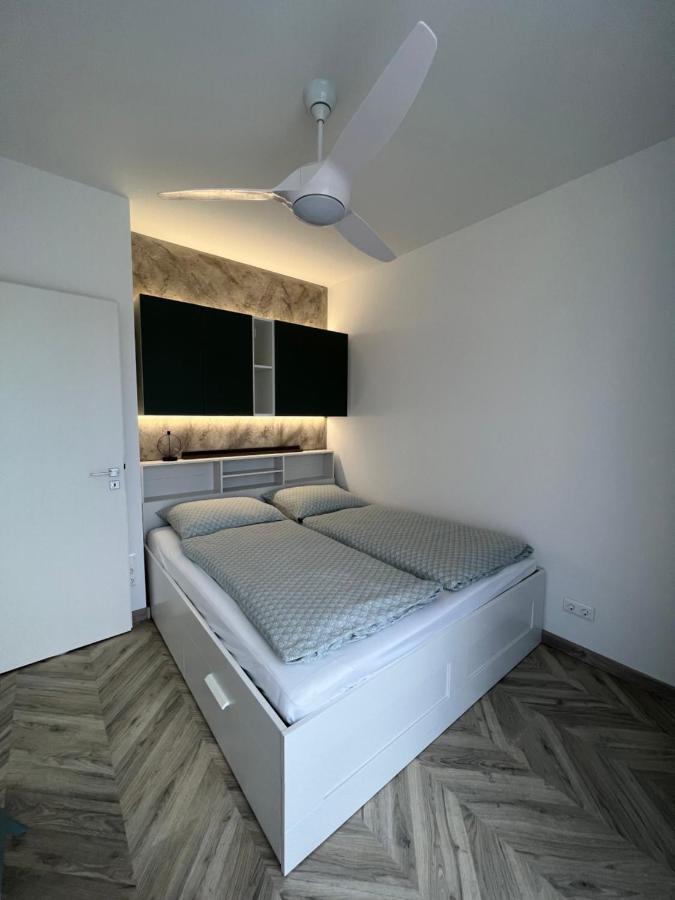 Beige Villa Balatonkenese Kültér fotó